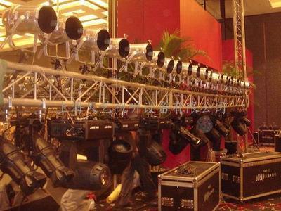 長沙舞臺燈光租賃與布置全攻略 專業(yè)設(shè)備助力演藝盛宴